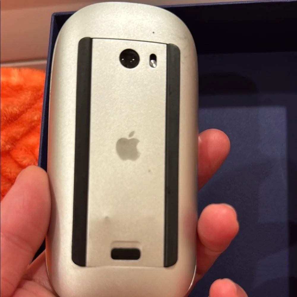 Apple Magic Mouse in White
